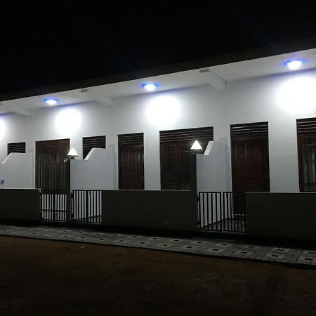 Hotel Sea Breeze Bentota Exterior foto